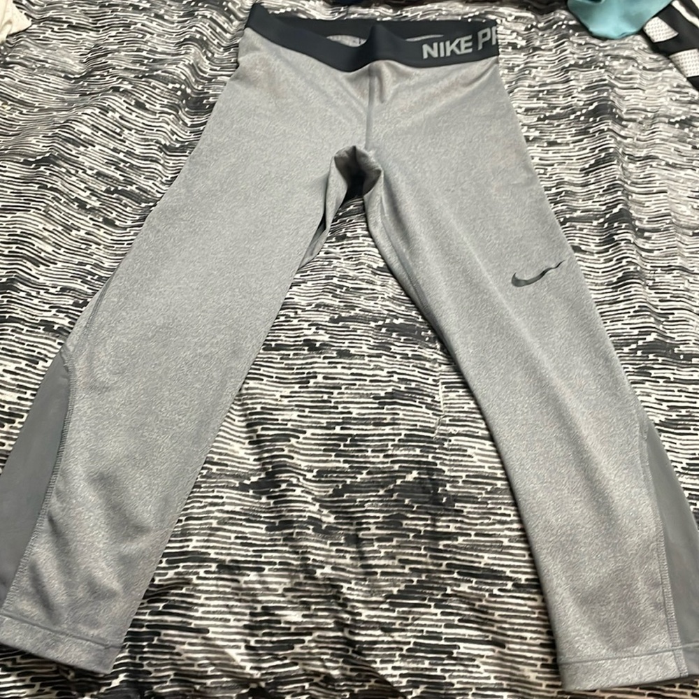 Women’s XS Nike Pro Dri-fit leggings